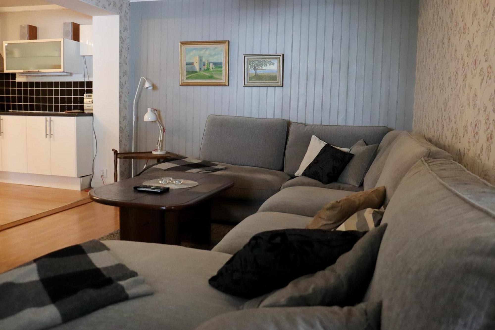 Oestravi Visby 2 Rok Stor Altan Apartment Luaran gambar